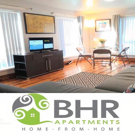 Perfect Central City Location - Parking - 3 Beds - 2 Bedrooms Belfast Eksteriør bilde