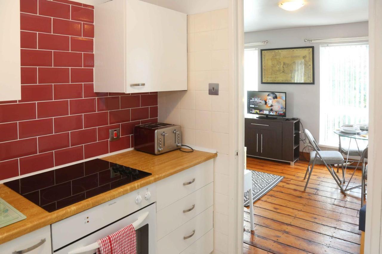 Perfect Central City Location - Parking - 3 Beds - 2 Bedrooms Belfast Eksteriør bilde