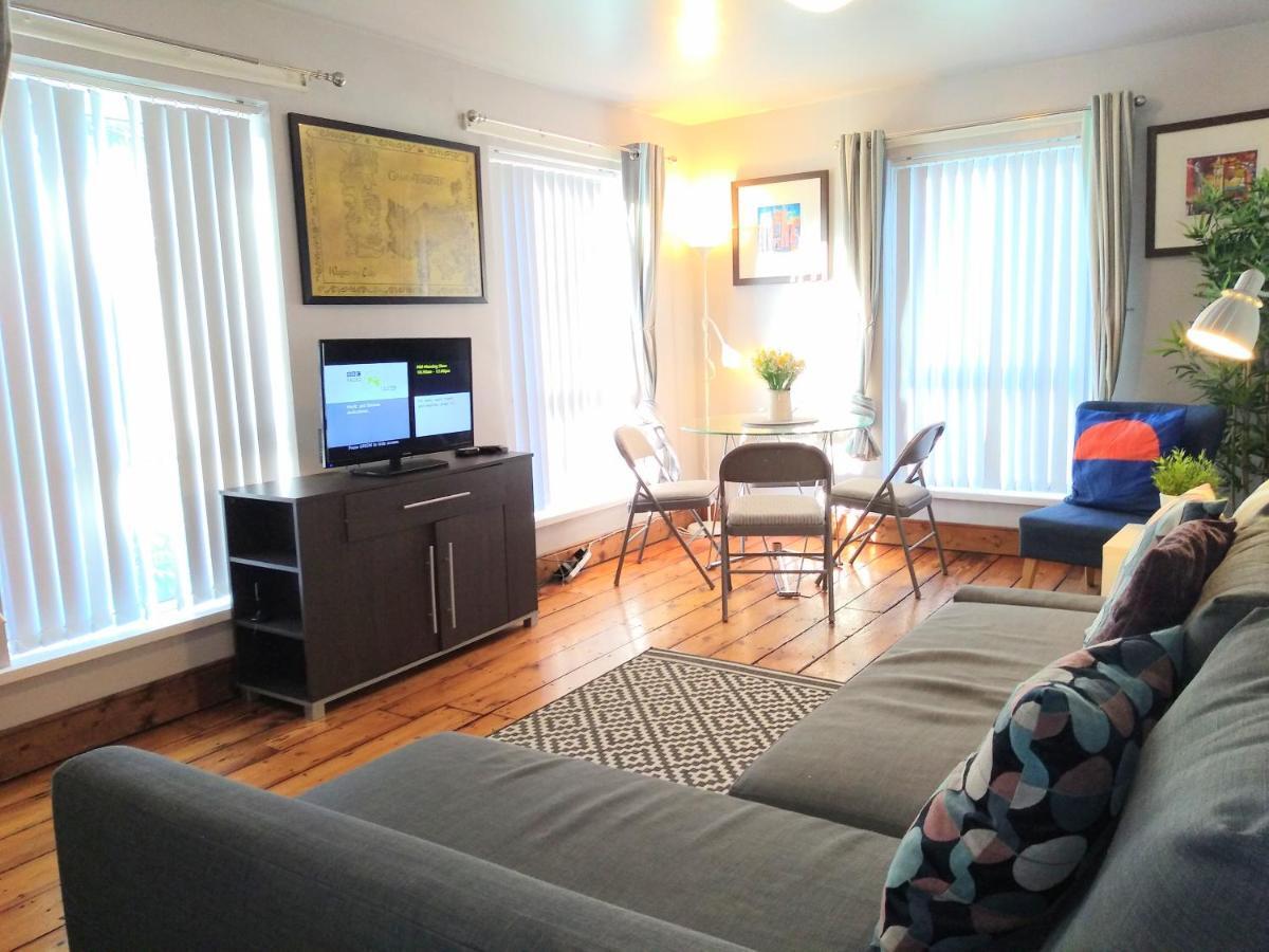Perfect Central City Location - Parking - 3 Beds - 2 Bedrooms Belfast Eksteriør bilde